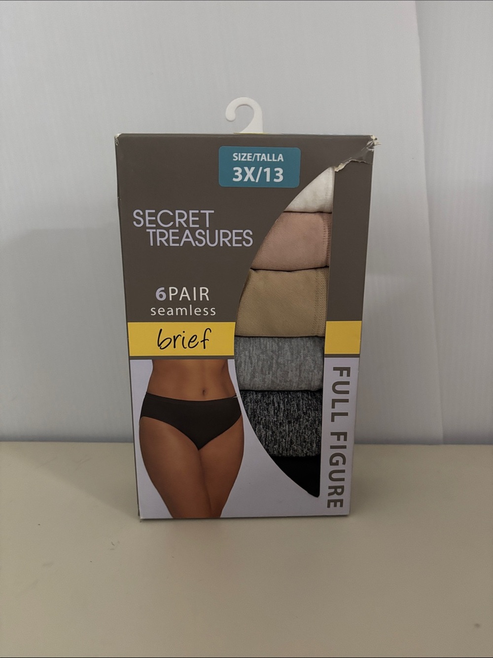 NWT Secret Treasures Women's 6-Pair Seamless Briefs